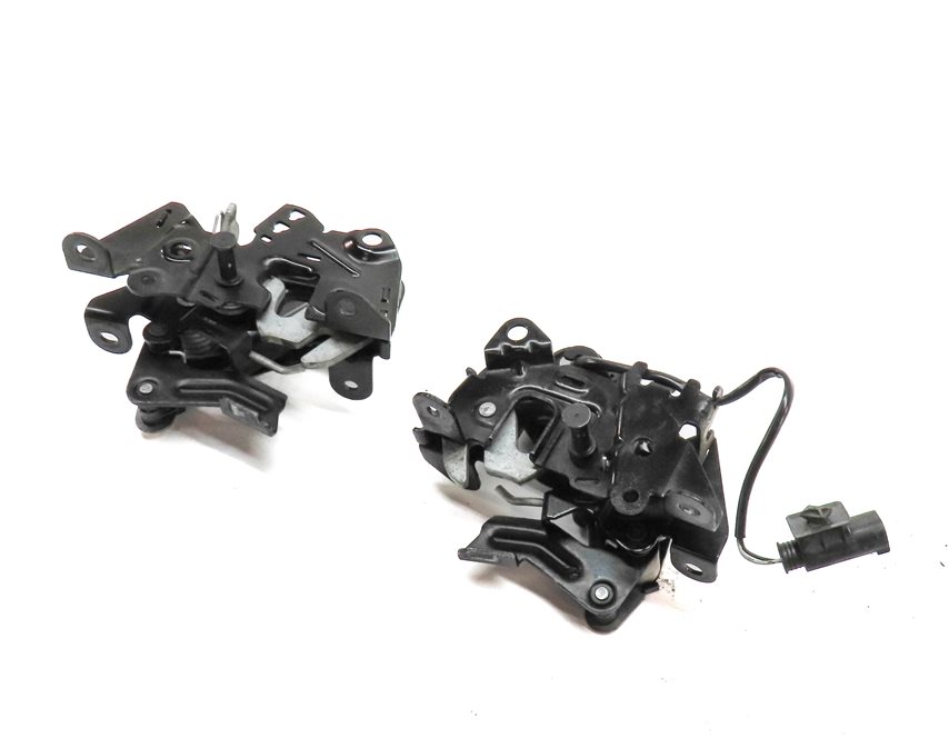 2011 BMW 535XIGT (F07) FRONT LEFT & RIGHT LOWER HOOD LID LOCK LATCH CATCH SET/2