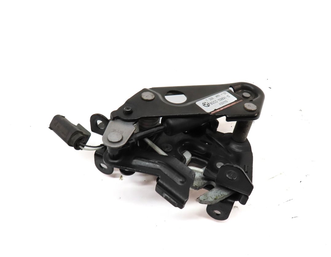 Thumbnail 5: 2011 BMW 535XIGT (F07) FRONT LEFT & RIGHT LOWER HOOD LID LOCK LATCH CATCH SET/2