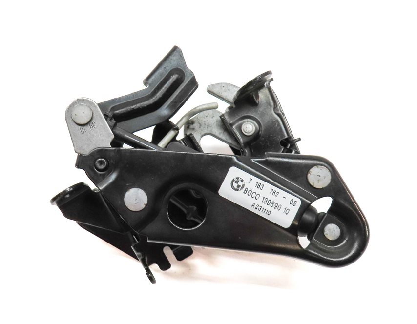 Thumbnail 7: 2011 BMW 535XIGT (F07) FRONT LEFT & RIGHT LOWER HOOD LID LOCK LATCH CATCH SET/2
