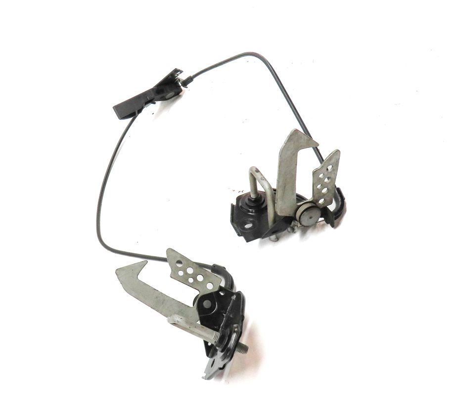 Thumbnail 3: 11 BMW 535XIGT F07 FRONT LEFT & RIGHT HOOD LOCK LATCH RELEASE LEVER SET w/CABLE