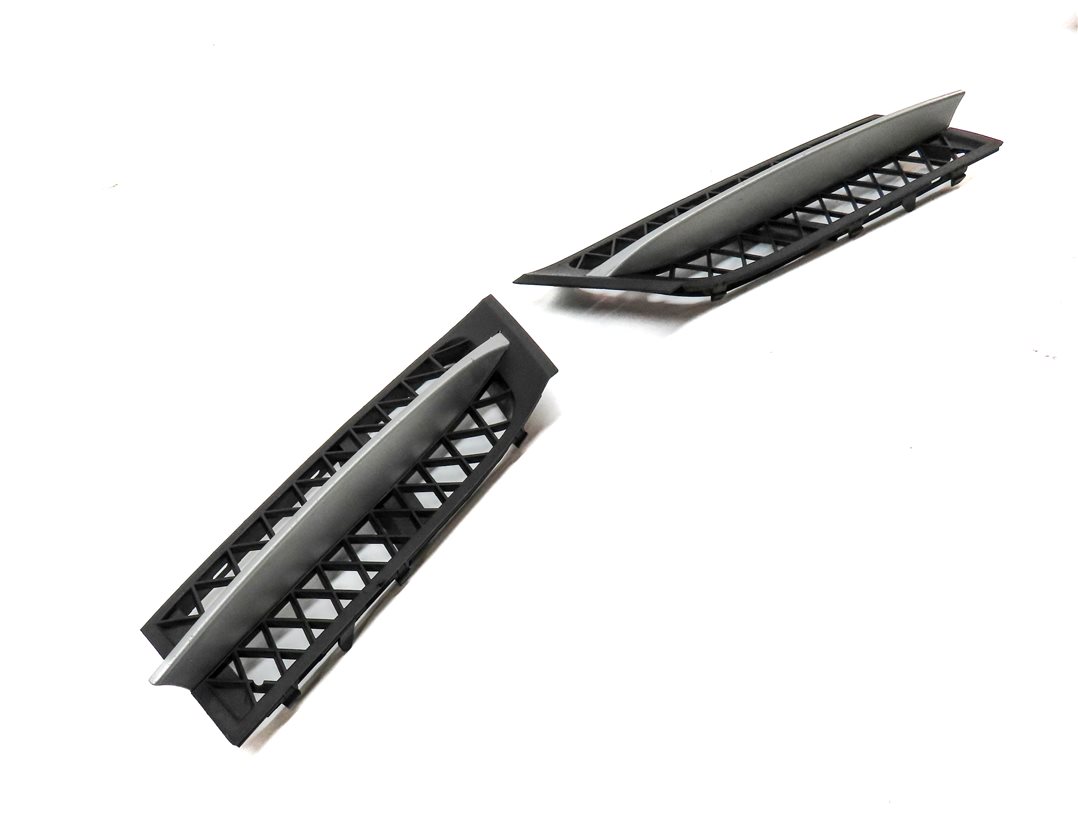 Thumbnail 3: 2010-2013 BMW 535iGT 550iGT (F07) FRONT LEFT & RIGHT BUMPER GRILLE TRIM SET-2