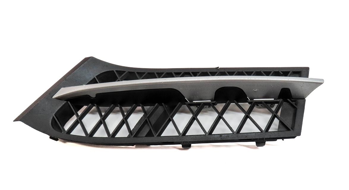 Thumbnail 5: 2010-2013 BMW 535iGT 550iGT (F07) FRONT LEFT & RIGHT BUMPER GRILLE TRIM SET-2