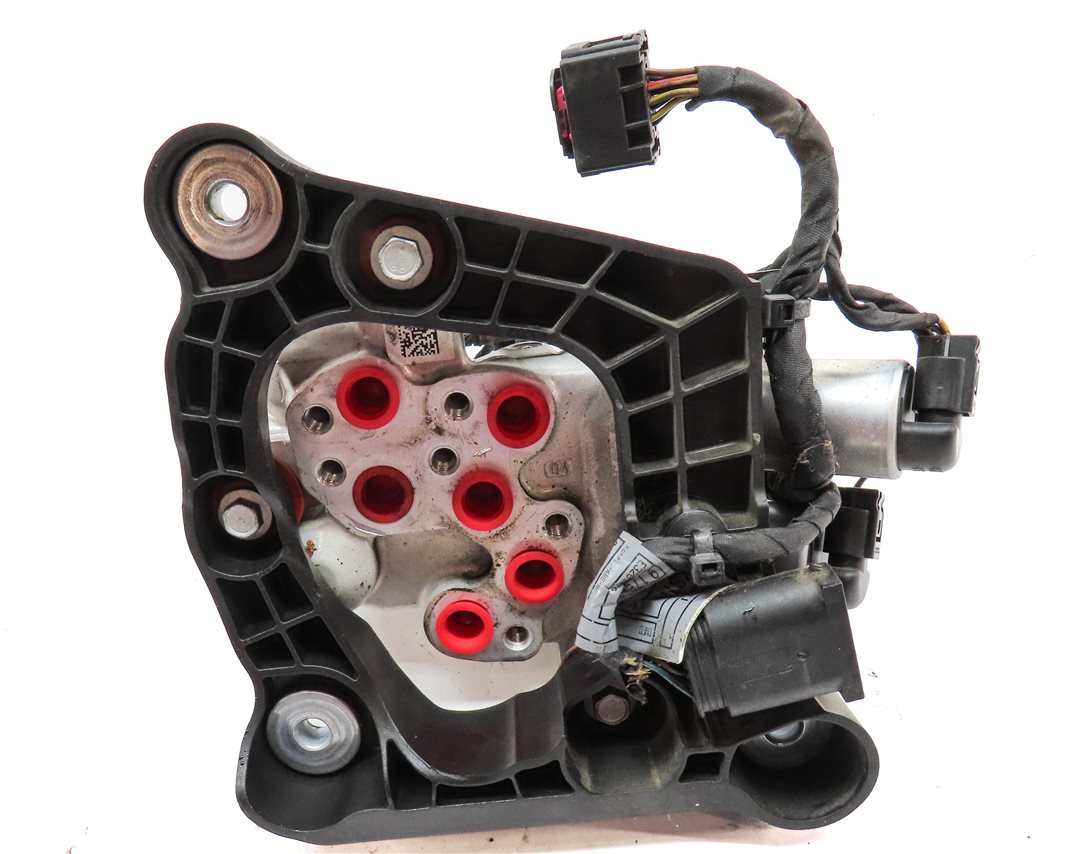 Thumbnail 6: 2011 BMW 535XIGT (F07) DYNAMIC DRIVE SUSPENSION HYDRAULIC VALVE BLOCK