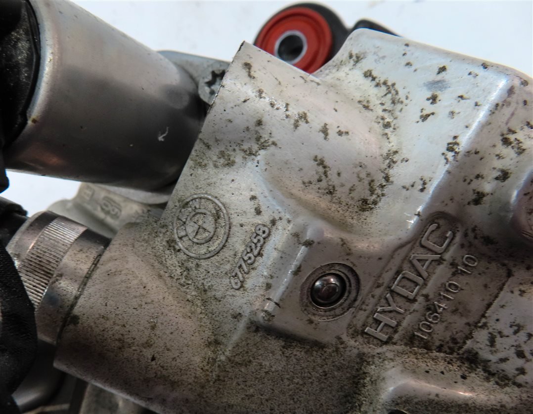 Thumbnail 7: 2011 BMW 535XIGT (F07) DYNAMIC DRIVE SUSPENSION HYDRAULIC VALVE BLOCK