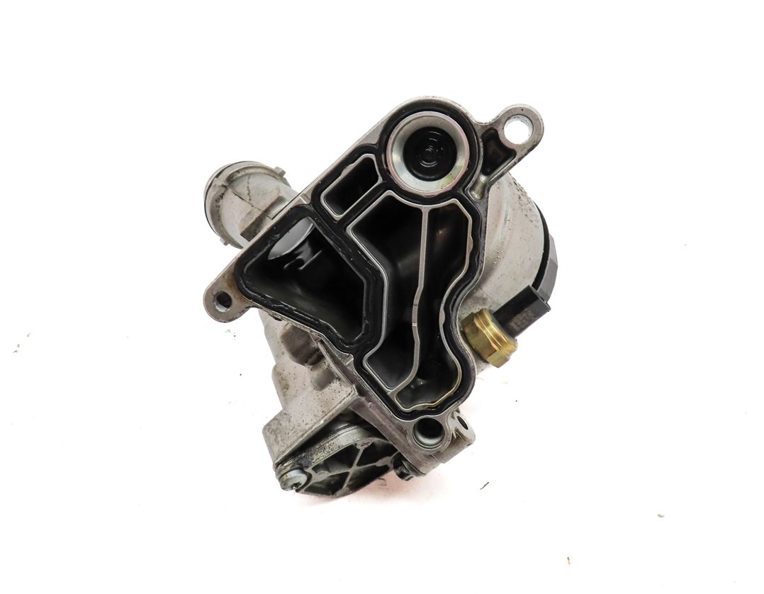 Thumbnail 5: 2011 BMW 535XIGT (F07) 3.0L (N55) ENGINE MOTOR OIL FLUID FILTER HOUSING w/ CAP