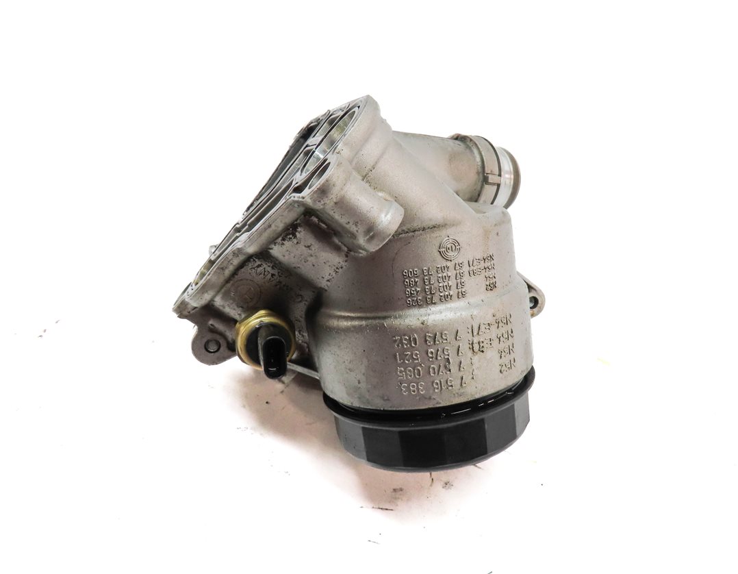 Thumbnail 6: 2011 BMW 535XIGT (F07) 3.0L (N55) ENGINE MOTOR OIL FLUID FILTER HOUSING w/ CAP