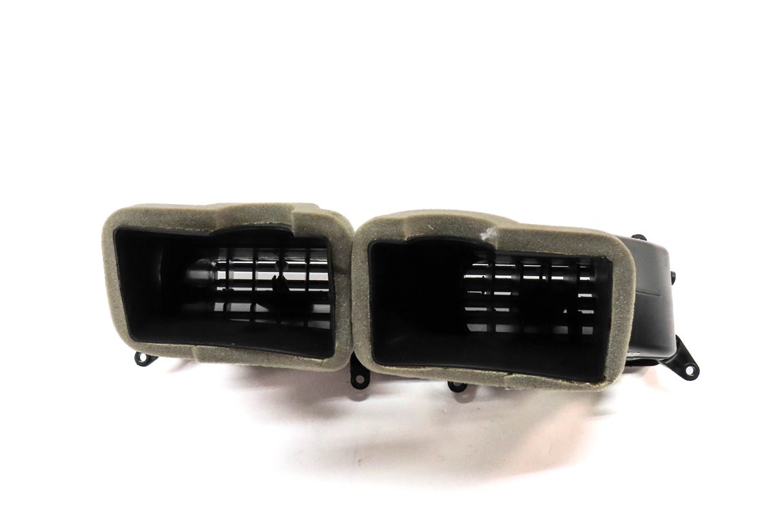 Thumbnail 4: 2011 BMW 535XIGT (F07) FRONT CENTER DASH HEAT AIR AC DUAL VENT (Black)