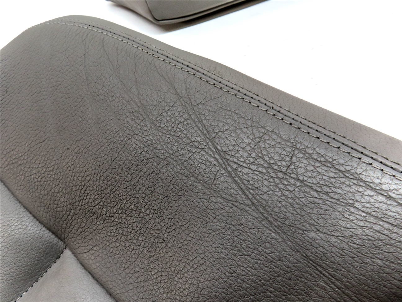 Thumbnail 8: 11 BMW 535XIGT (F07) FRONT LEFT DRIVER LOWER COMFORT HEATED SEAT CUSHION (Gray)