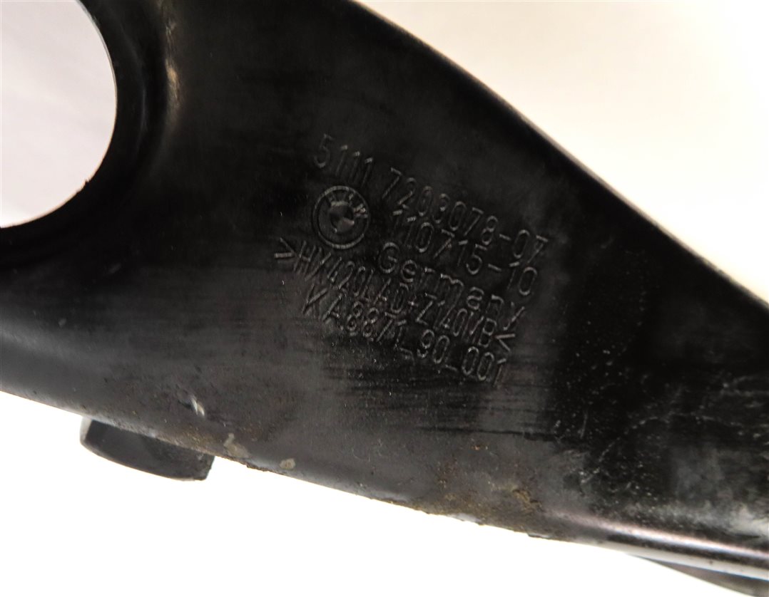 Thumbnail 6: 2011 BMW 535XIGT (F07) FRONT LOWER BUMPER MOUNTING BRACE BRACKET