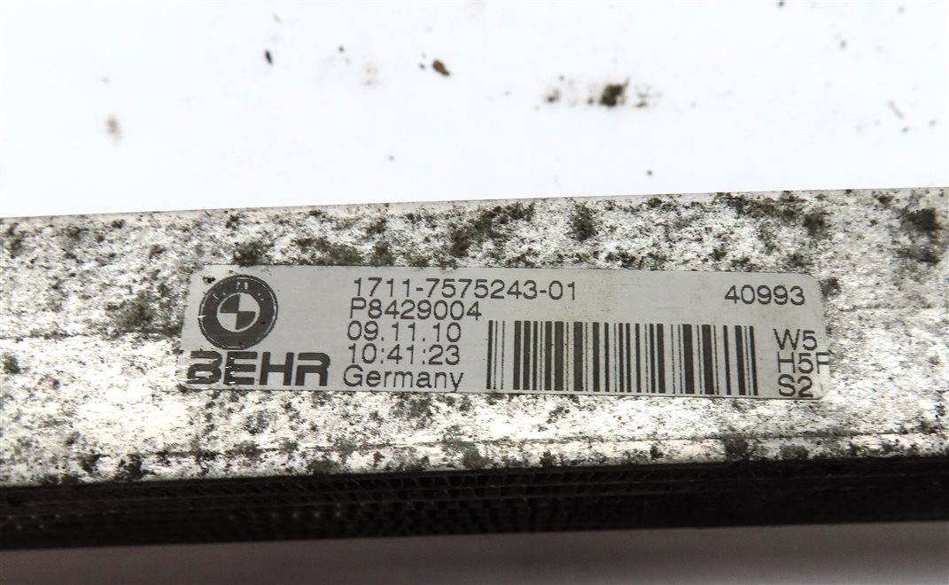 Thumbnail 7: 11-19 BMW 535i 535iGT 640i 740i (F02 F06 F07 F10) 3.0L TRANSMISSION OIL COOLER