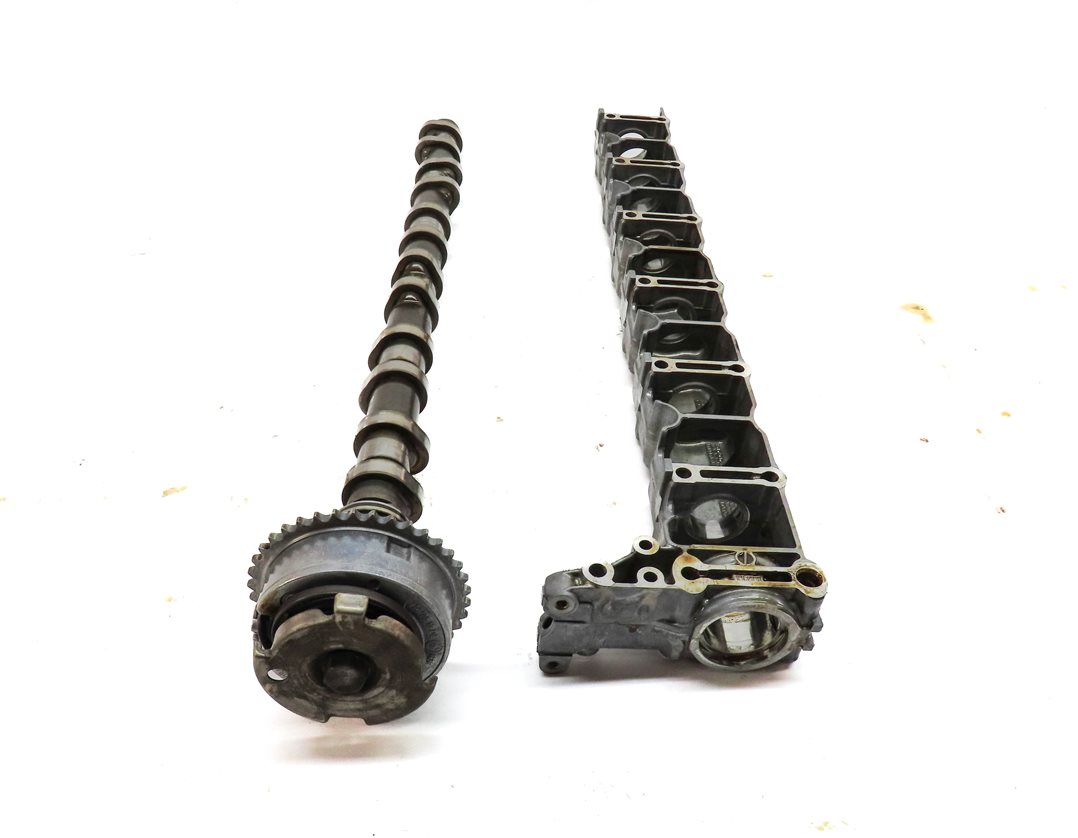 Thumbnail 2: 10-11 335i 535i X3 X5 X6 E87 E90 F10 E83 E70 3.0L N55 INTAKE CAMSHAFT w/HOUSING