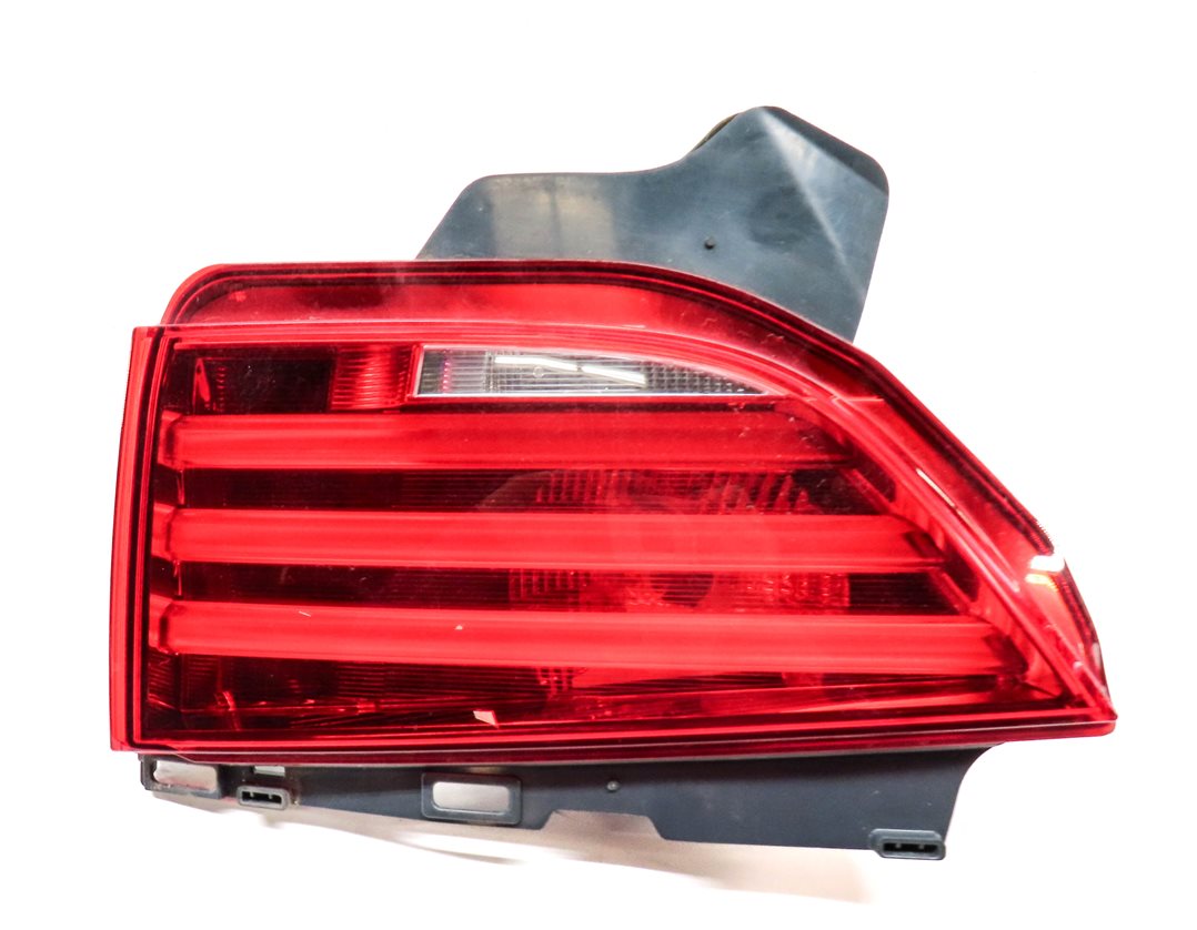 Thumbnail 5: 2010-2013 BMW 535iGT 550iGT (F07) RIGHT PASSENGER TRUNK LID TAILLIGHT LIGHT LAMP