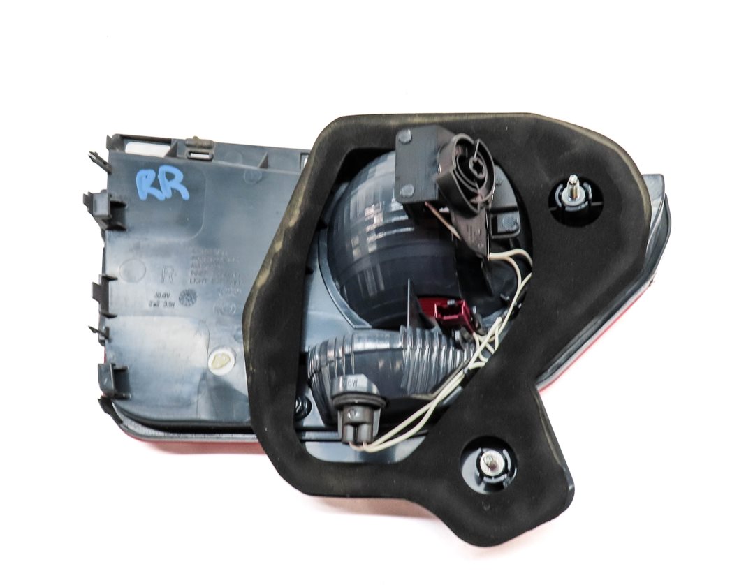 Thumbnail 6: 2010-2013 BMW 535iGT 550iGT (F07) RIGHT PASSENGER TRUNK LID TAILLIGHT LIGHT LAMP