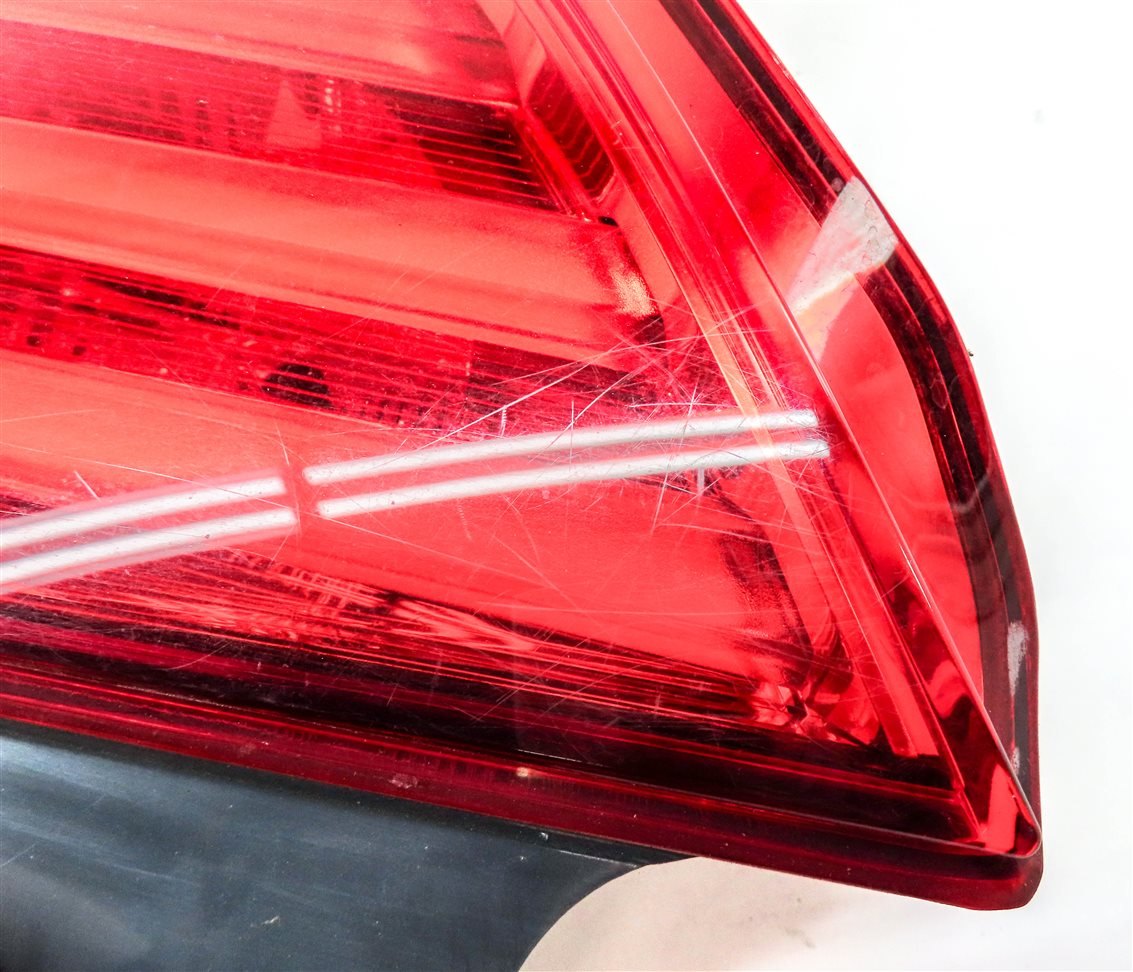 Thumbnail 8: 2010-2013 BMW 535iGT 550iGT (F07) RIGHT PASSENGER TRUNK LID TAILLIGHT LIGHT LAMP