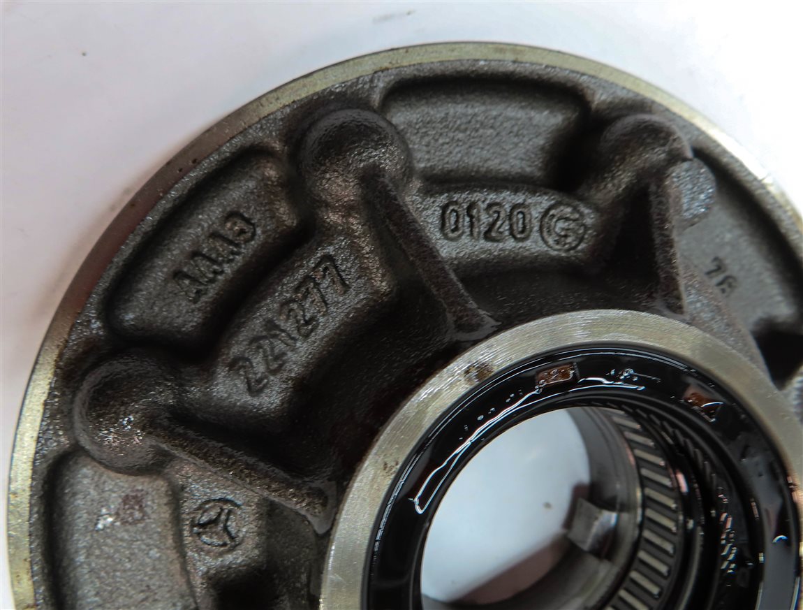 Thumbnail 7: 12-13 MERCEDES CL E S CLS W221 W212 W216 AWD AUTO 7 SPEED TRANSMISSION OIL PUMP