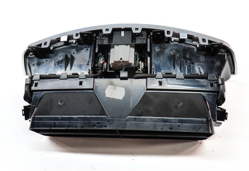 Thumbnail 5: 2013 MERCEDES S550 (W221) FRONT CENTER DASH AC HEATER AIR VENT w/ CLOCK