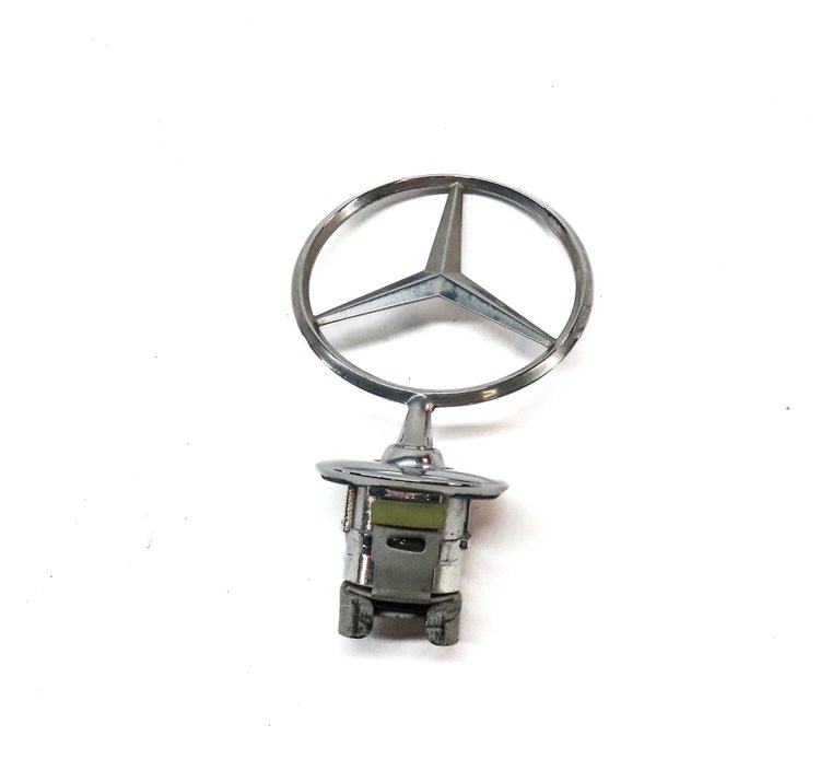 Thumbnail 2: 2013 MERCEDES S550 (W221) FRONT HOOD EMBLEM LOGO HOOD ORNAMENT