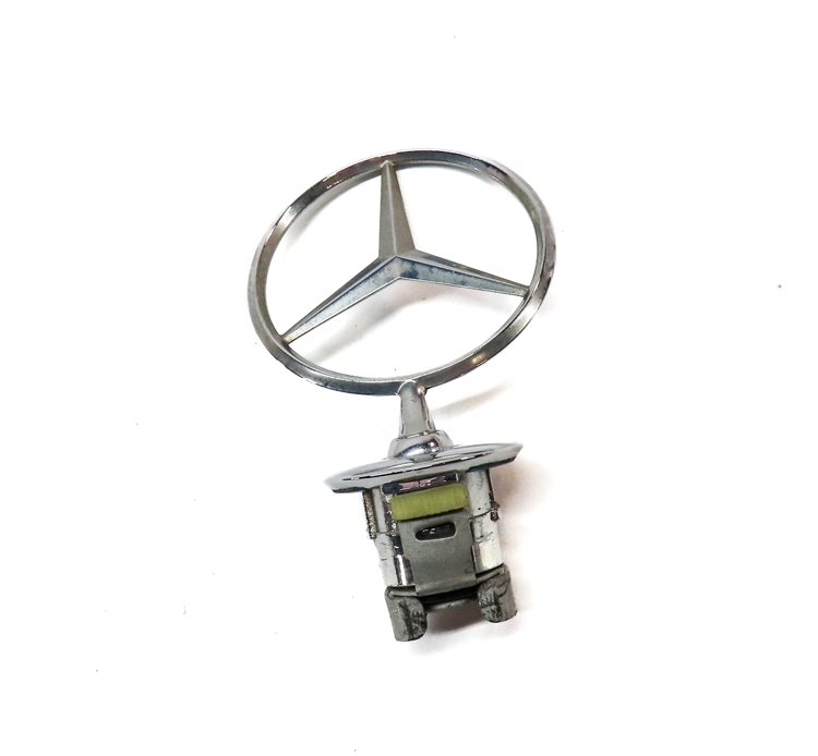 Thumbnail 3: 2013 MERCEDES S550 (W221) FRONT HOOD EMBLEM LOGO HOOD ORNAMENT