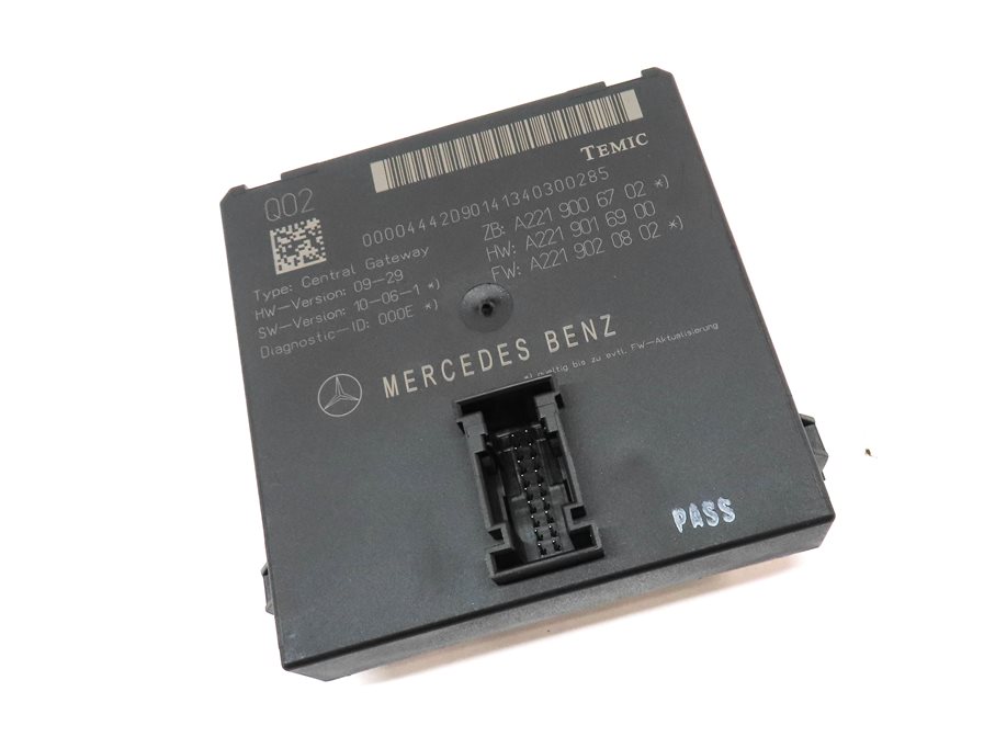 Thumbnail 3: 2013 MERCEDES S550 (W221) CENTRAL GATEWAY GATE WAY CONTROL MODULE