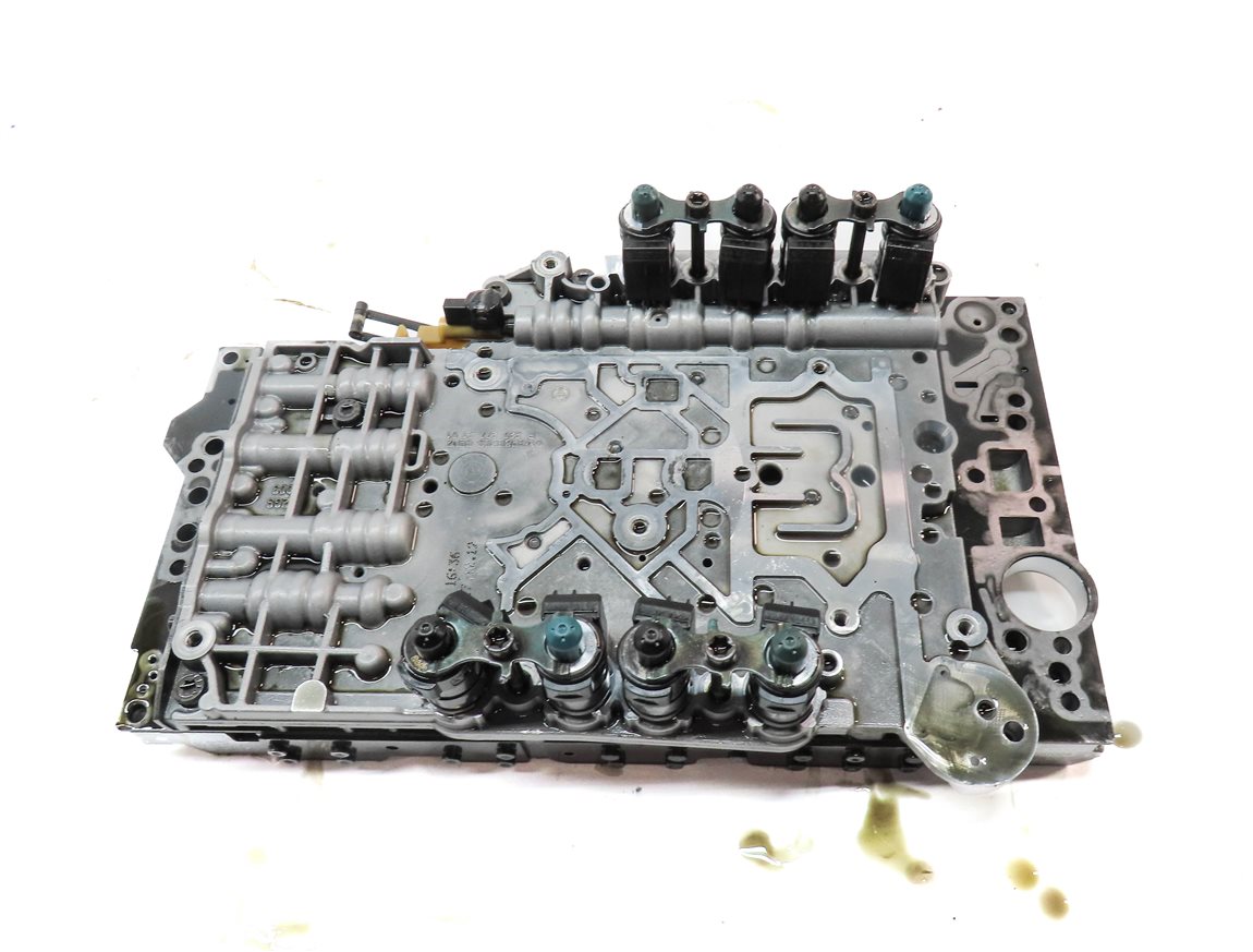 Thumbnail 4: 12-13 MERCEDES CL E S CLS W221 AWD AUTO 7 SPEED TRANSMISSION VALVE BODY BLOCK