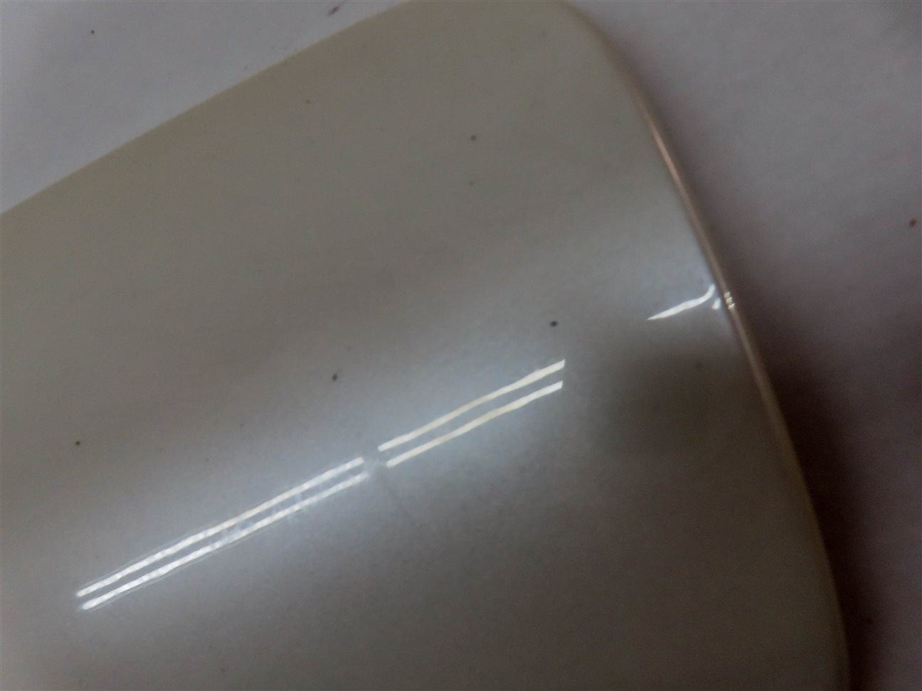 Thumbnail 7: 2007-2013 MERCEDES S CLASS (W221) FUEL GAS TANK DOOR TRIM COVER (White)