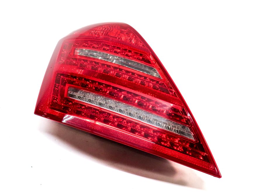 2010-2013 MERCEDES S-CLASS (W221) LEFT DRIVER REAR TAILLIGHT BRAKE LIGHT LAMP