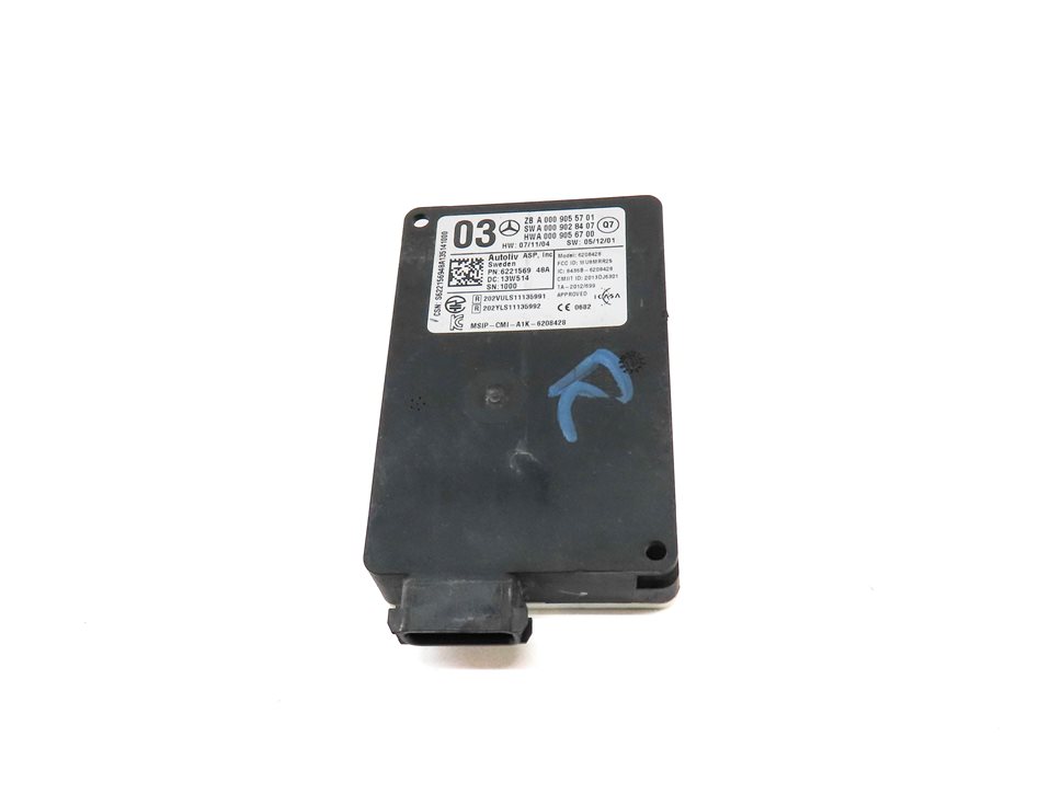 Thumbnail 2: 2014 MERCEDES GL350 GL450 GL550 GL63 CLS550 (C218 X166) BLIND SPOT RADAR MODULE