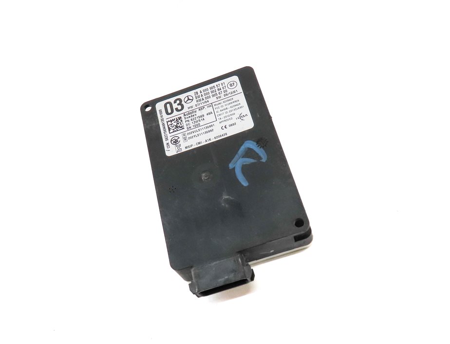 Thumbnail 3: 2014 MERCEDES GL350 GL450 GL550 GL63 CLS550 (C218 X166) BLIND SPOT RADAR MODULE