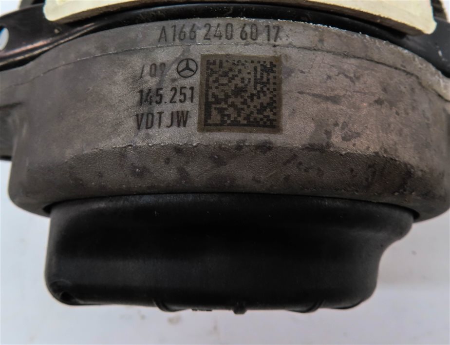 Thumbnail 6: 2014 MERCEDES GL450 (X166) 4.6L FRONT LEFT DRIVER ENGINE MOTOR MOUNT