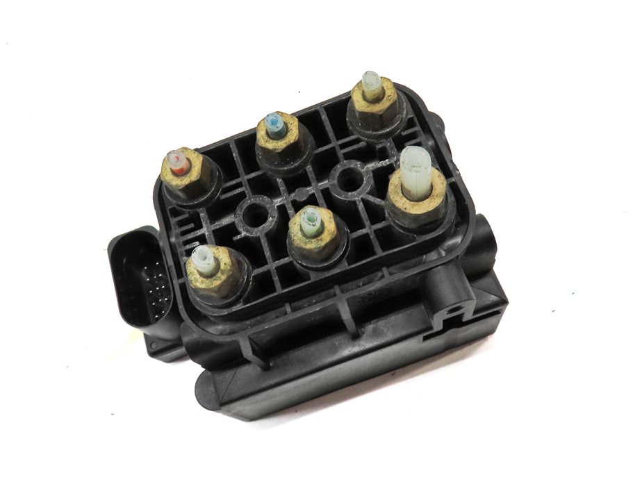 Thumbnail 3: 2014 MERCEDES GL450 (X166) AIRMATIC AIR SUSPENSION CONTROL VALVE BLOCK MODULE
