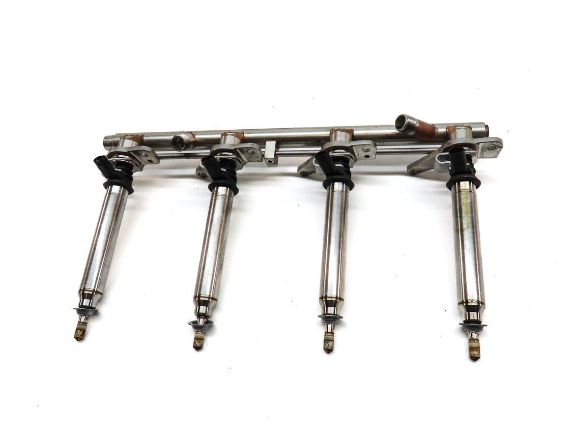 Thumbnail 4: 2014 MERCEDES GL450 (X166) 4.6L ENGINE FUEL INJECTOR SET/8  w/ FUEL RAILS