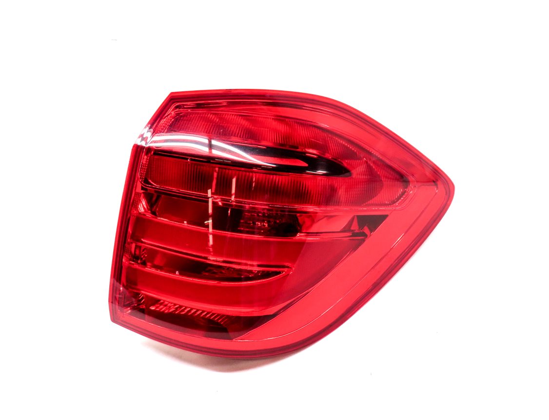 Thumbnail 3: 13-16 MERCEDES GL350 GL450 GL550 (X166) RIGHT REAR TAILLIGHT BRAKE LIGHT LAMP