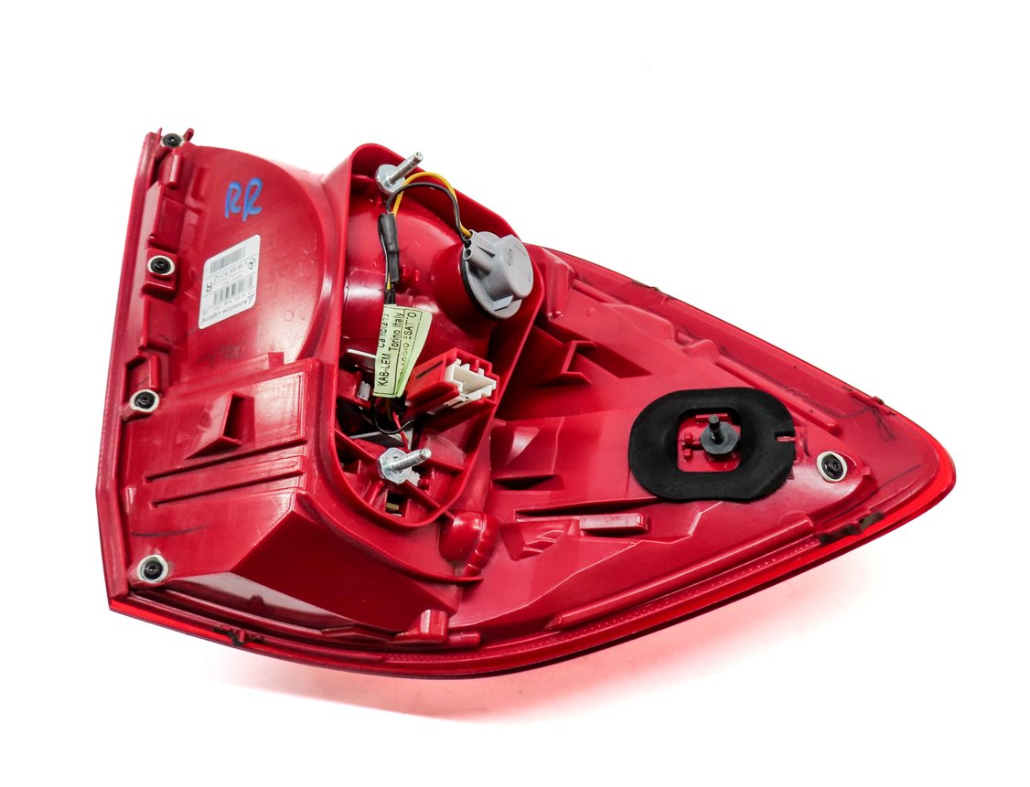 Thumbnail 5: 13-16 MERCEDES GL350 GL450 GL550 (X166) RIGHT REAR TAILLIGHT BRAKE LIGHT LAMP