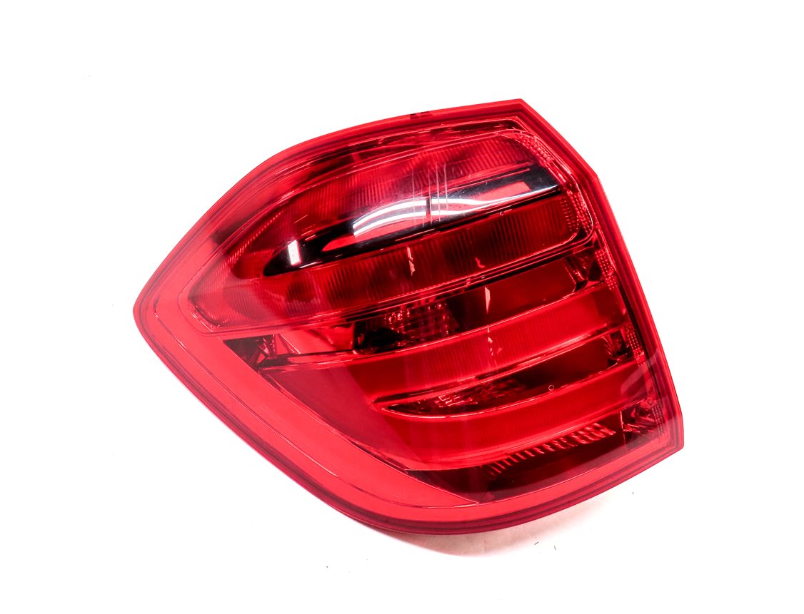 Thumbnail 3: 13-16 MERCEDES GL350 GL450 GL550 (X166) LEFT DRIVER TAILLIGHT BRAKE LIGHT LAMP
