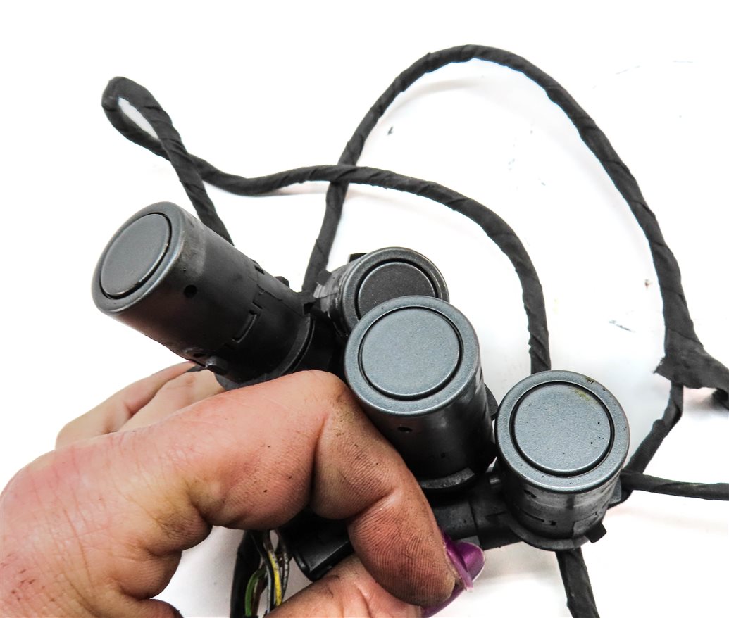 Thumbnail 5: 2007 BMW 550I (E60) REAR PARK ASSIST PDC DISTANCE CONTROL SENSOR SET/4 (Gray)