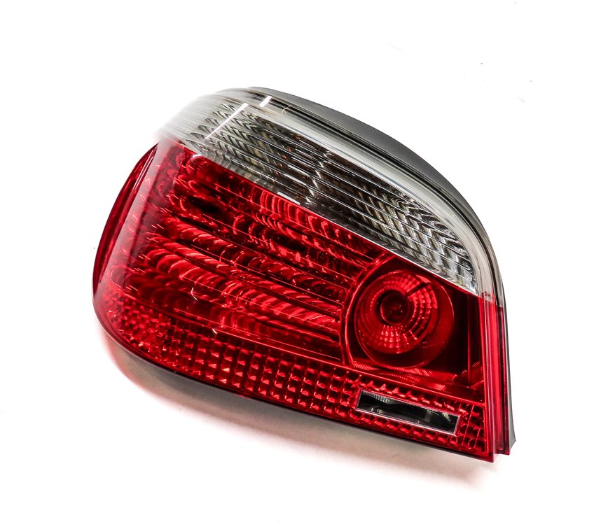2004-2007 BMW 525i 530i 545i 550i M5 (E60) LEFT REAR TAILLIGHT BRAKE LIGHT LAMP