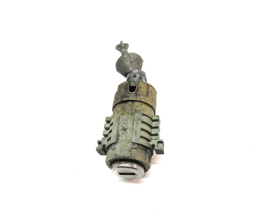 Thumbnail 4: 2007 BMW 550I (E60) FRONT LEFT DRIVER DOOR LOCK CYLINDER w/ KEY SET/2