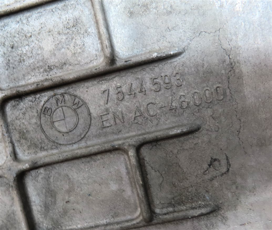 Thumbnail 12: 2007 BMW 550I (E60) 4.8L (N62) UPPER & LOWER ENGINE MOTOR OIL FLUID PAN