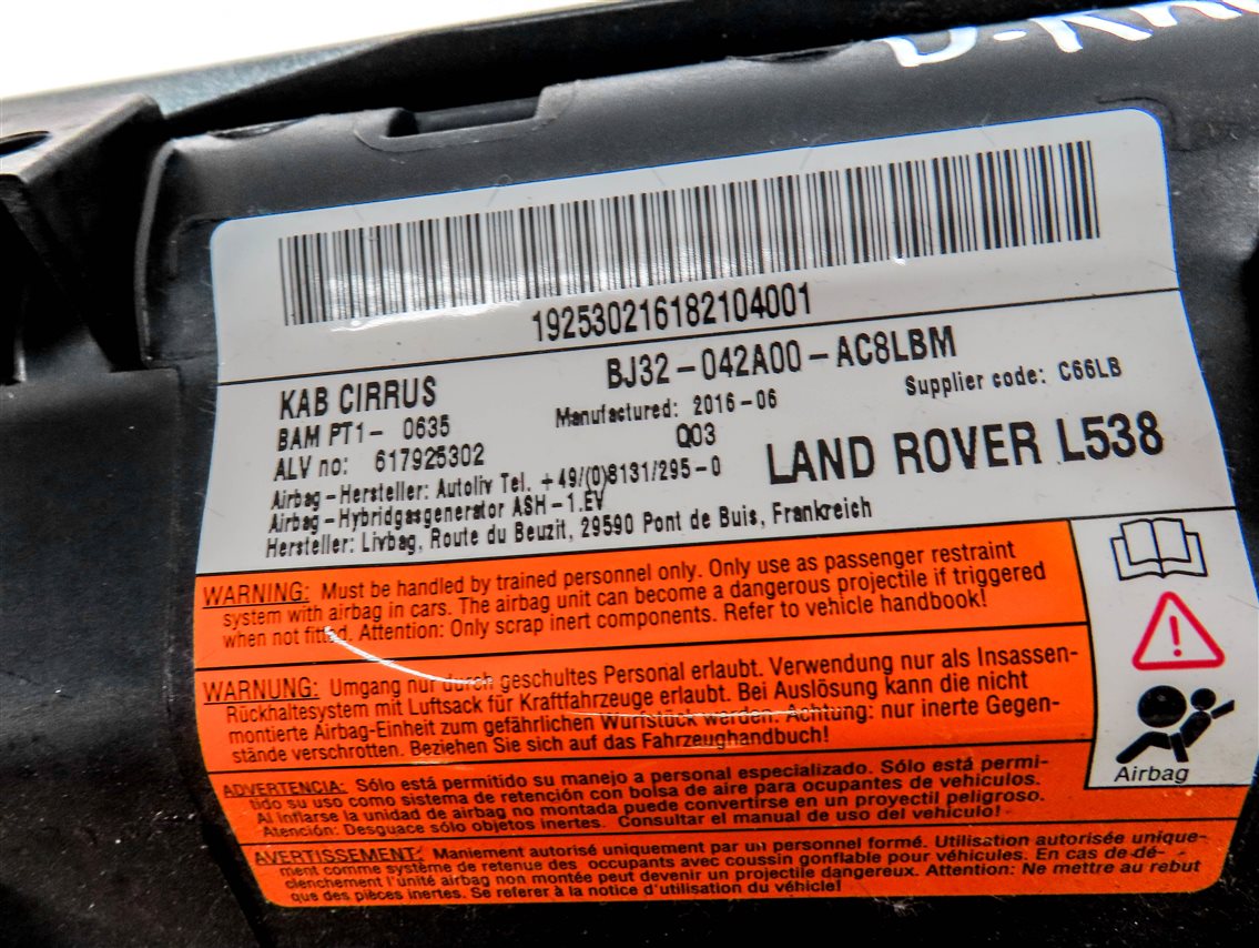Thumbnail 6: 2015-2019 LAND ROVER DISCOVERY SPORT (L550) LEFT DRIVER KNEE AIRBAG (GREY)