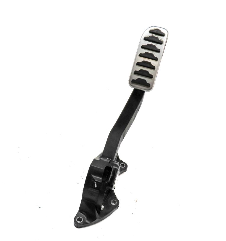 Thumbnail 1: 2017 LAND ROVER DISCOVERY SPORT (L550) FRONT LEFT ACCELERATOR GAS PEDAL
