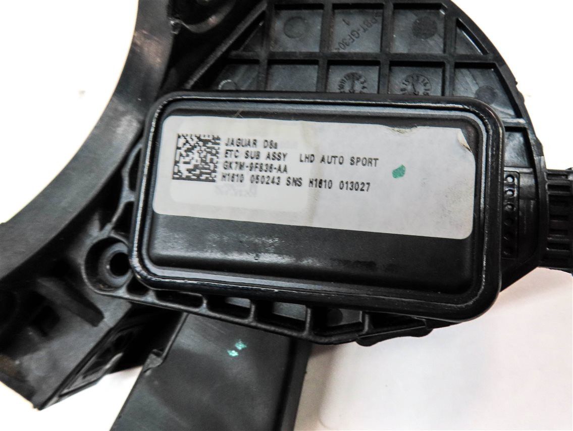 Thumbnail 6: 2017 LAND ROVER DISCOVERY SPORT (L550) FRONT LEFT ACCELERATOR GAS PEDAL