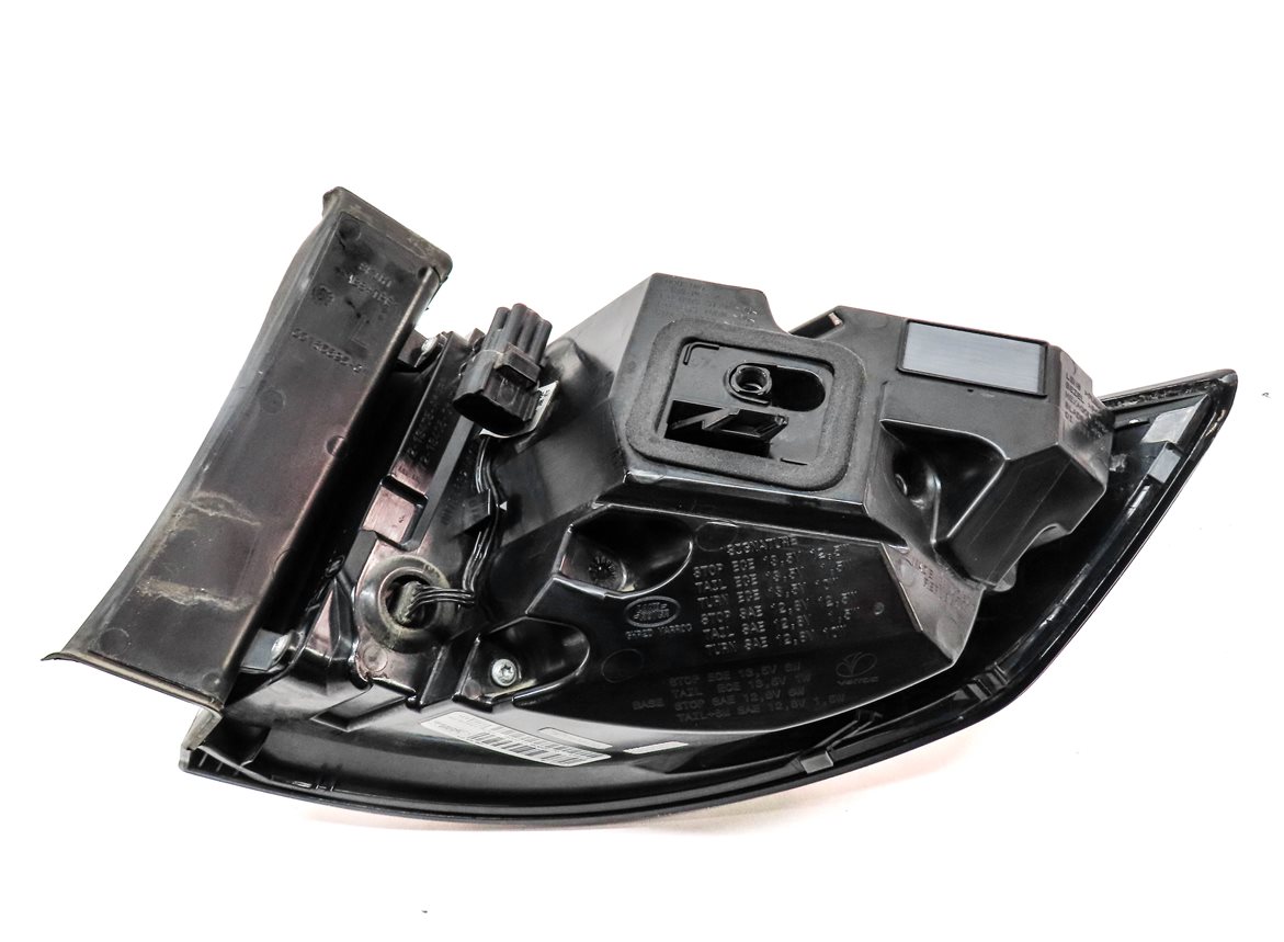 Thumbnail 5: 2015-2019 LAND ROVER DISCOVERY SPORT (L550) LEFT REAR TAILLIGHT BRAKE LIGHT LAMP
