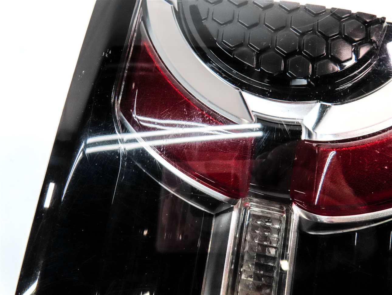 Thumbnail 7: 15-19 LAND ROVER DISCOVERY SPORT (L550) RIGHT REAR INNER TAILLIGHT LIGHT LAMP