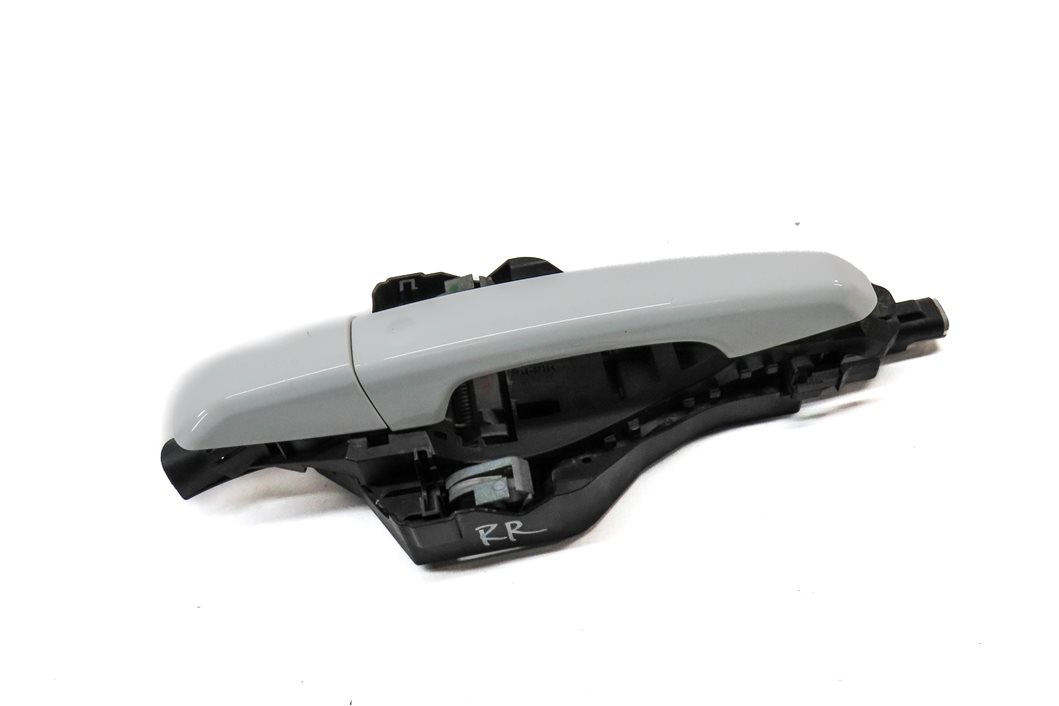 Thumbnail 1: 15-19 LAND ROVER DISCOVERY SPORT (L550) REAR RIGHT PASSIVE DOOR HANDLE (White)