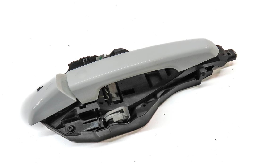 Thumbnail 3: 15-19 LAND ROVER DISCOVERY SPORT (L550) LEFT FRONT PASSIVE DOOR HANDLE (White)