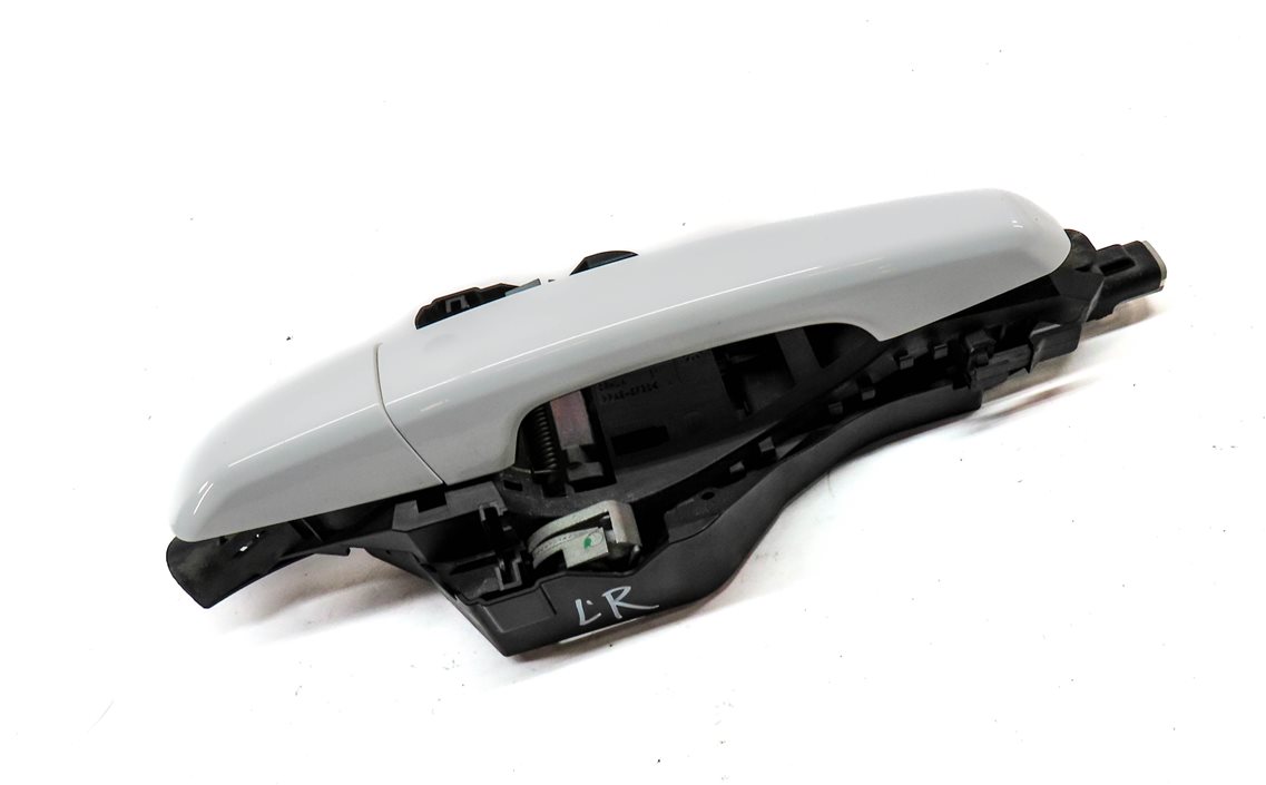 Thumbnail 3: 15-19 LAND ROVER DISCOVERY SPORT (L550) REAR LEFT PASSIVE DOOR HANDLE (White)