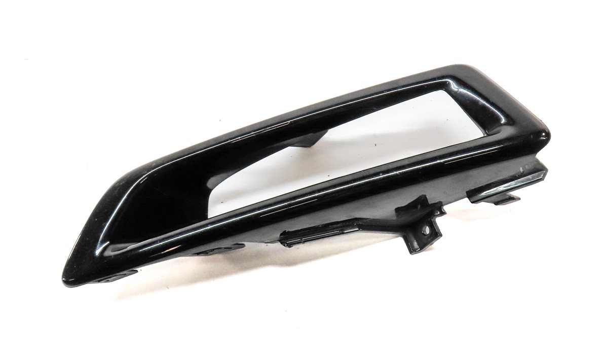 Thumbnail 3: 2017 LAND ROVER DISCOVERY SPORT (L550) FRONT RIGHT FOGLIGHT FOG LIGHT TRIM PANEL