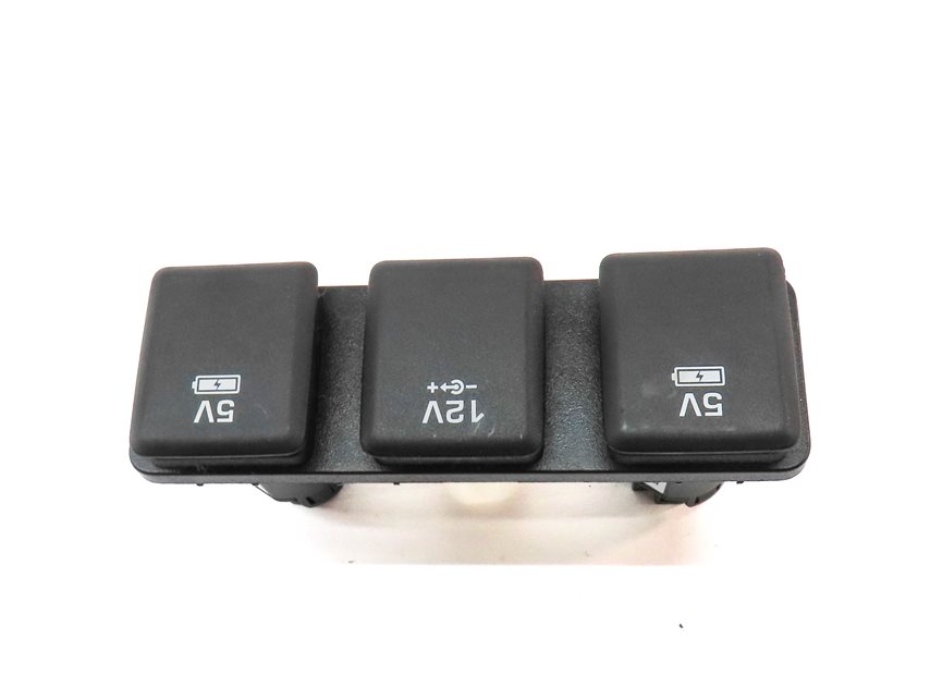 Thumbnail 4: 2017 LAND ROVER DISCOVERY SPORT (L550) 5V 12V VOLT POWER SOCKET CHARGE PANEL