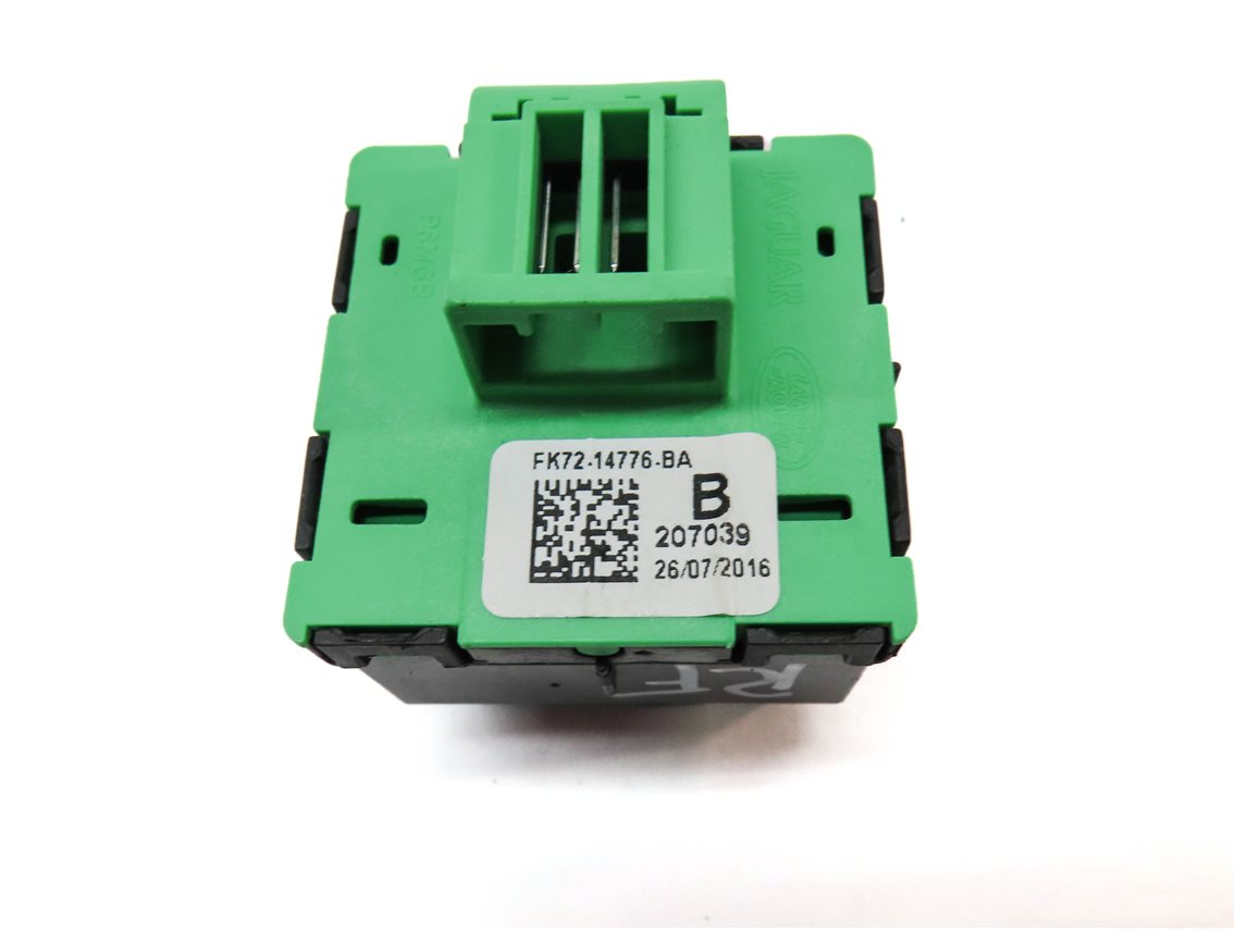 Thumbnail 6: 2017 LAND ROVER DISCOVERY SPORT (L550) FRONT RIGHT SEAT MEMORY SWITCH BUTTON