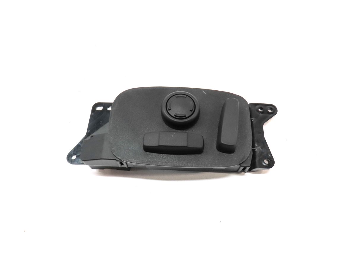 Thumbnail 2: 2017 LAND ROVER DISCOVERY SPORT (L550) FRONT LEFT SEAT MEMORY SWITCH BUTTON
